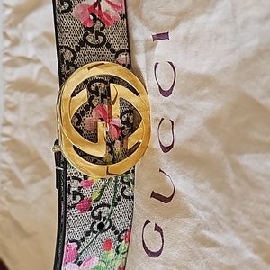 GUCCI Bicolor Double G Blossoms Print
